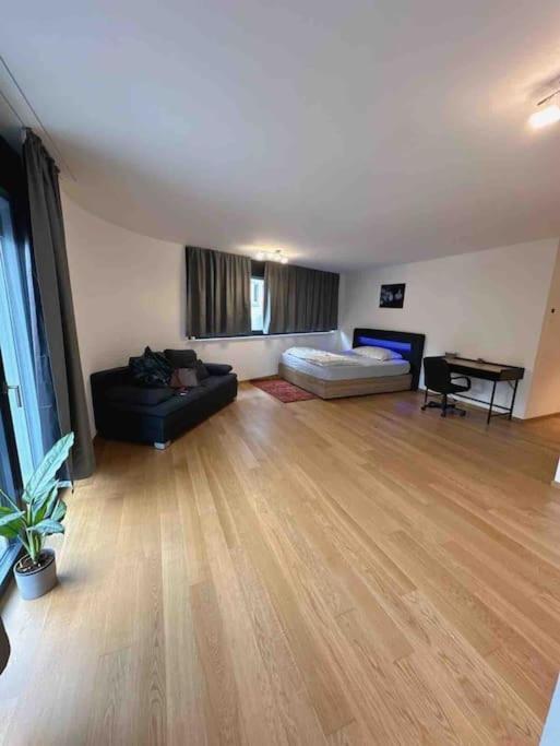 Neubau In Zuerich Oerlikon Apartment Luaran gambar